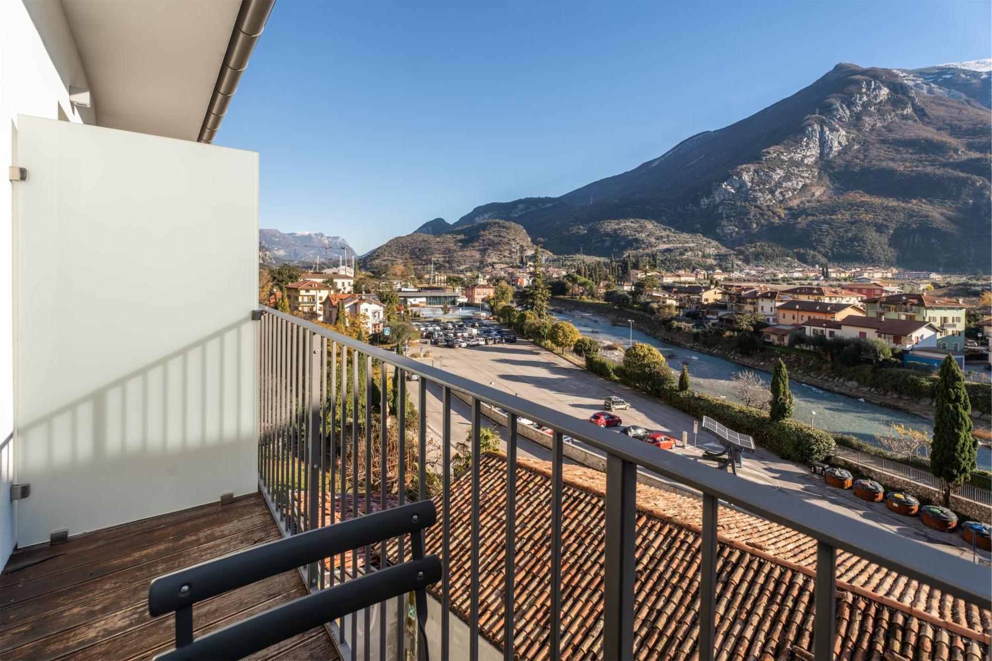 On The Rock Hotel Arco Exterior photo